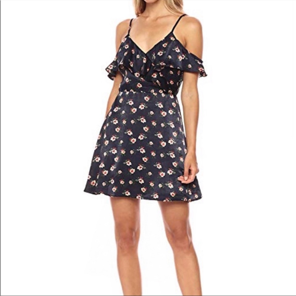 J.O.A off the shoulder blue floral dress
